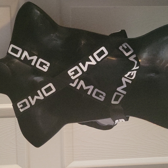 2 Piece Black and White Bikini - Picture 5 of 6